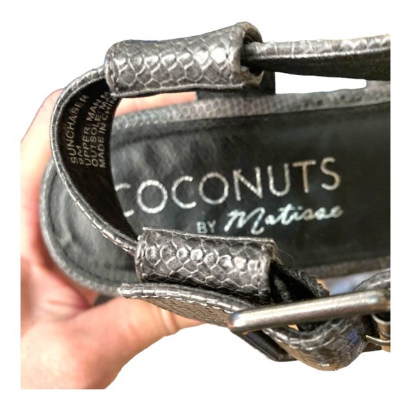 Coconuts by Matissee Sunchaser Wedge Platforms Grey/Black Snake Print Si… - Picture 5 of 8